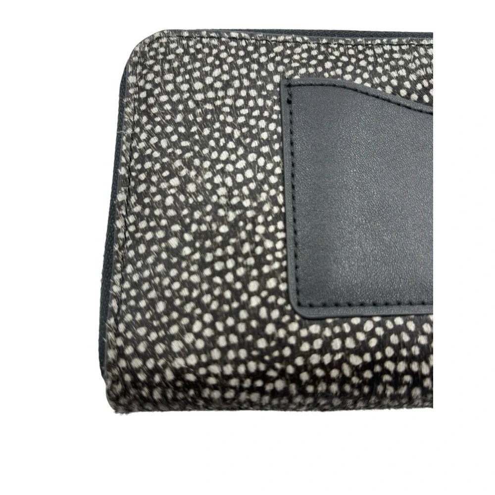 Banana Republic Black and Gray Wristlet Clutch - Picture 4 of 8